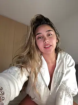 Snapshot of Hornyholly__ chatting on March 22, 2026, 10:24 pm Hornyholly online show from March 22, 2026, 10:24 pm