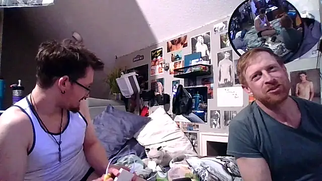 Sk00byJaXxX212 online show from December 15, 2025, 5:12 am