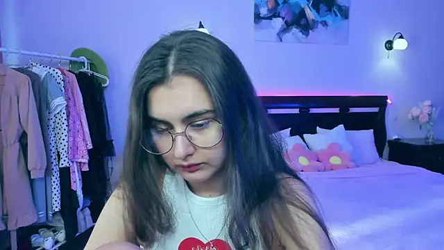 Snapshot of GabriellaMays chatting on February 19, 2025, 8:22 am GabriellaMays online show from February 19, 2025, 8:22 am