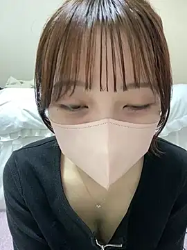 Hinano o0 online show from February 28, 2025, 9:15 am