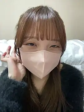 Hinano o0 online show from March 7, 2025, 11:18 am