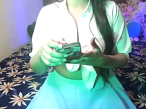 megancatluna online show from September 25, 2025, 5:22 am