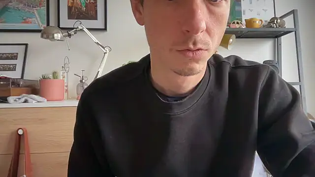 MikymikeBBWD online show from November 11, 2025, 11:43 am