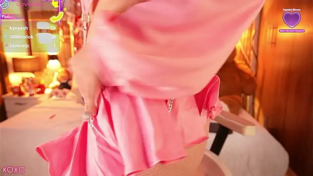 Snapshot of Julieta_priv chatting on February 14, 2026, 2:47 pm Julieta priv online show from February 14, 2026, 2:47 pm