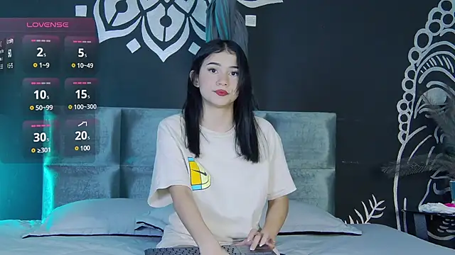 Arii moon online show from March 12, 2025, 8:41 pm