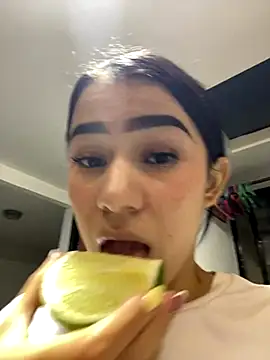 Arii moon online show from December 19, 2025, 11:56 pm