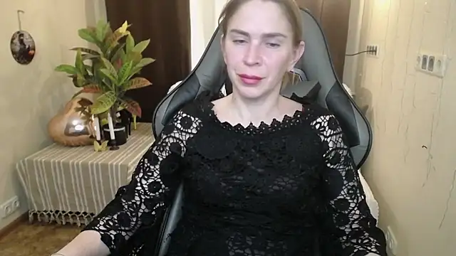 TessaDaybreak online show from February 27, 2025, 4:53 pm