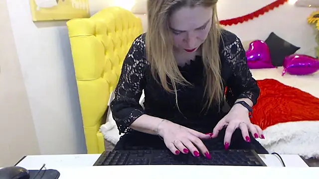 TessaDaybreak online show from March 2, 2025, 10:35 am