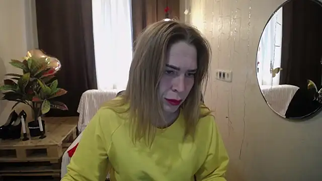 TessaDaybreak online show from March 18, 2025, 7:19 am