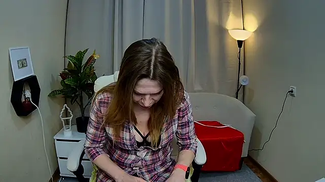 TessaDaybreak online show from February 21, 2026, 7:42 am