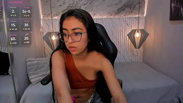 lucelly 15 online show from March 5, 2025, 11:38 am