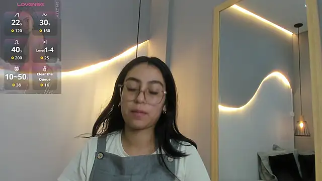 lucelly 15 online show from January 14, 2026, 11:49 am