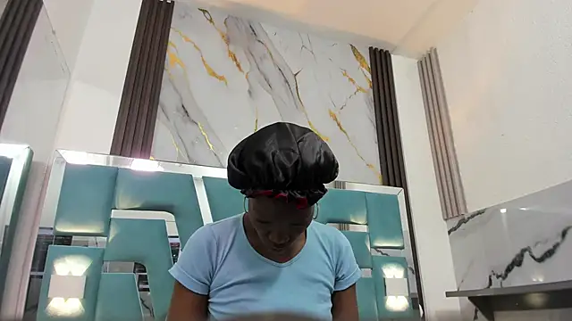 ebony valentina online show from December 14, 2025, 11:37 am