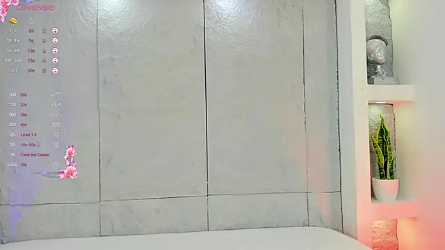 MiaMistrex online show from October 5, 2025, 4:00 am