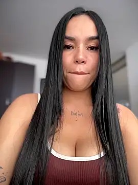 Naatalia online show from June 7, 2026, 9:07 pm