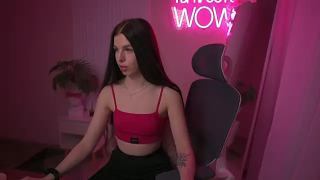 Snapshot of VictoriaPass chatting on February 17, 2025, 2:37 pm VictoriaPass online show from February 17, 2025, 2:37 pm