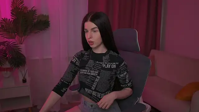 Snapshot of VictoriaPass chatting on March 10, 2025, 10:26 am VictoriaPass online show from March 10, 2025, 10:26 am