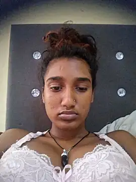 indianpink lips online show from February 21, 2026, 12:50 pm