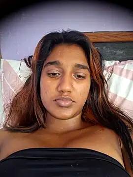 indianpink lips online show from April 17, 2026, 10:40 am