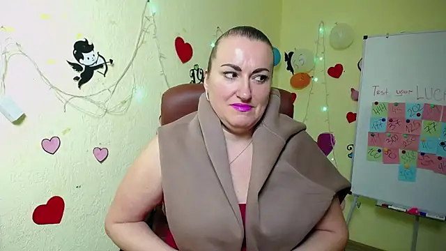 Snapshot of DianaMGG chatting on February 27, 2025, 6:07 am DianaMGG online show from February 27, 2025, 6:07 am