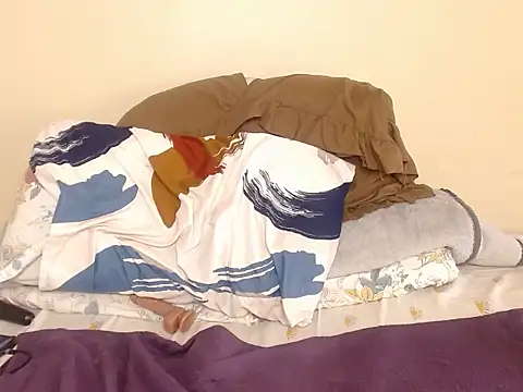 Karishma99  online show from September 28, 2025, 11:04 am