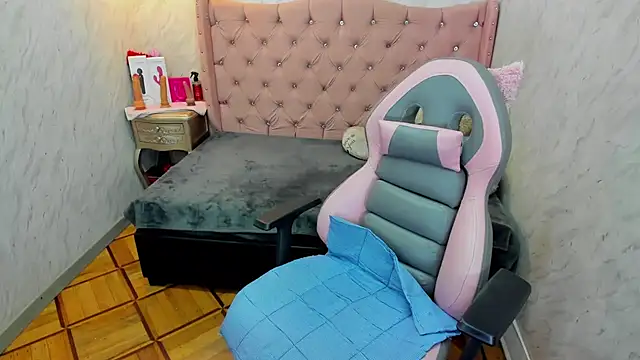 Snapshot of Lianngrace chatting on February 17, 2026, 2:24 pm Lianngrace online show from February 17, 2026, 2:24 pm