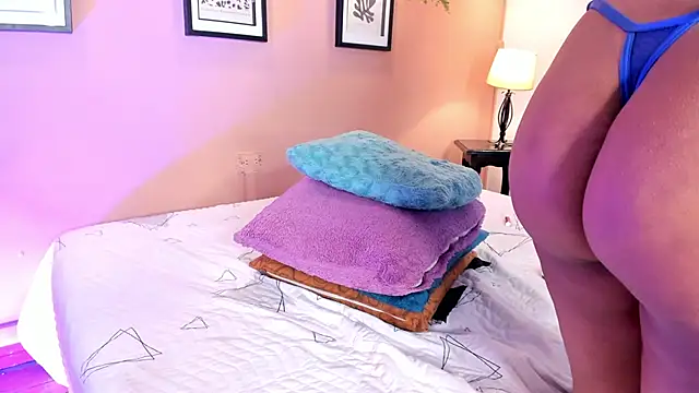 SofiaBennett  online show from March 21, 2025, 3:13 pm