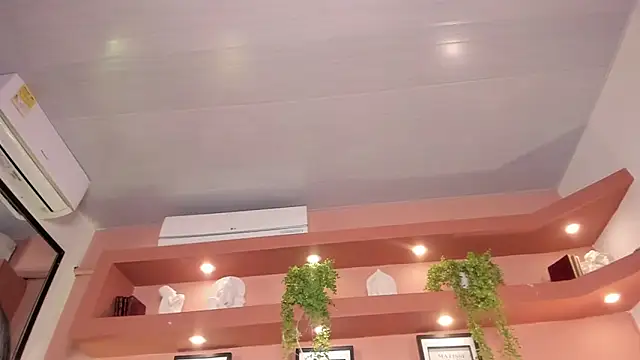 SofiaBennett  online show from March 13, 2026, 12:45 pm