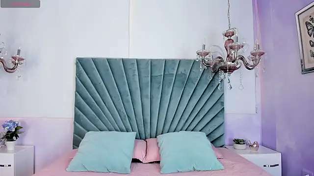 Natty roberts  online show from March 14, 2025, 8:17 pm