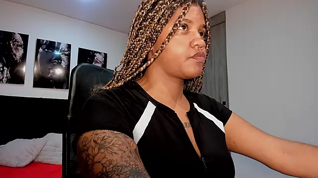 ZahraRose online show from September 16, 2025, 6:42 pm