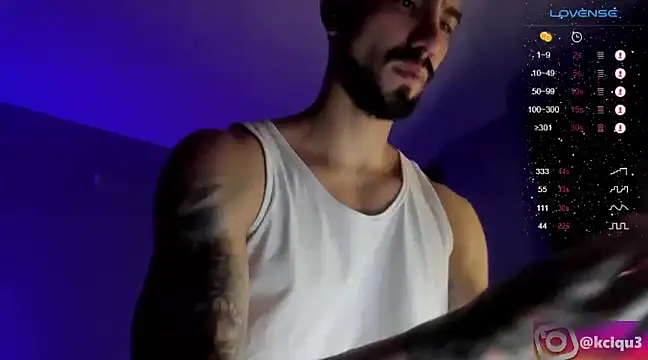 K cique online show from March 8, 2025, 5:43 pm