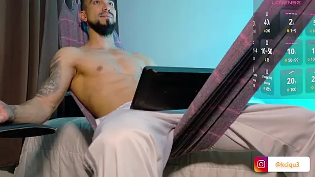 K cique online show from February 9, 2026, 11:03 am