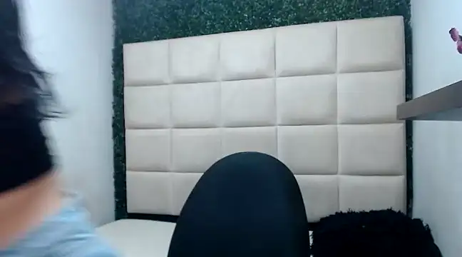 melany rouse18 online show from March 5, 2025, 8:00 pm