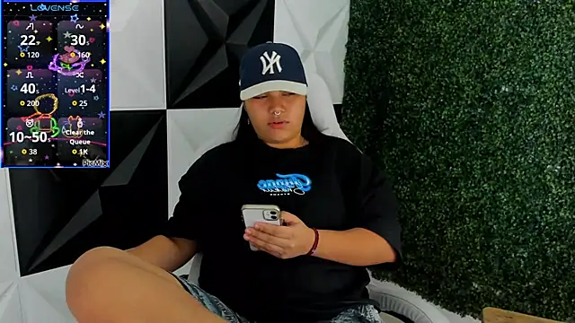 melany rouse18 online show from November 12, 2025, 2:01 am