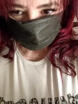 Loly2025 online show from December 18, 2025, 1:00 am