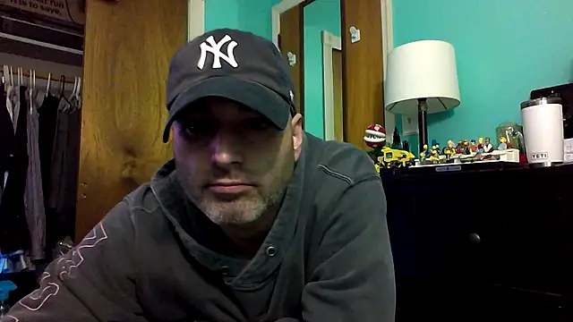 Novabear6996 online show from February 28, 2025, 3:15 am