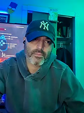 Novabear6996 online show from September 12, 2025, 7:08 am