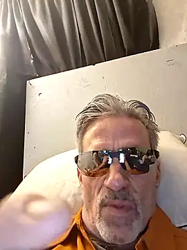 Billgreen69 online show from April 19, 2026, 12:54 am