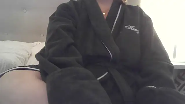 sizha6 online show from September 26, 2025, 8:40 am