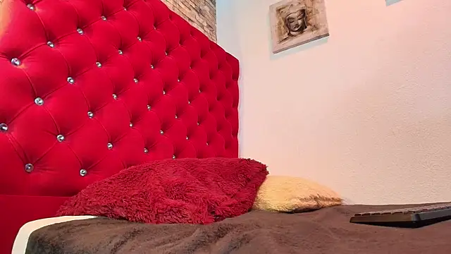 sc0rpius  online show from March 21, 2025, 11:12 pm