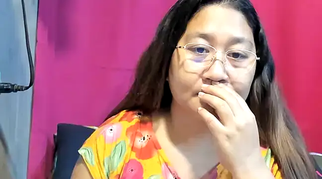 hotchubby88 online show from February 5, 2025, 4:47 pm