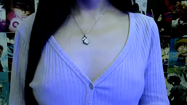 zoya2504 online show from April 3, 2026, 9:02 pm