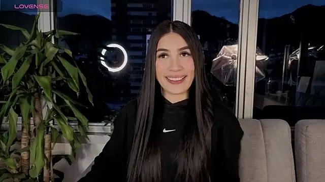 Ivanna West online show from September 18, 2025, 10:39 am