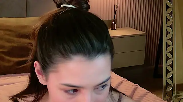 Alice Deleon online show from March 11, 2026, 11:05 am