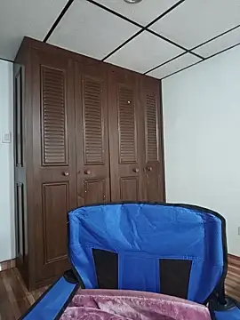 EmmaSulivan online show from February 18, 2026, 12:06 am