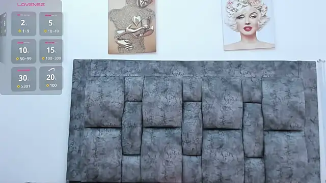 Chloe diamondss online show from March 8, 2025, 3:50 am