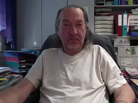 Snapshot of HMStraps01 chatting on March 22, 2025, 6:11 am HMStraps01 online show from March 22, 2025, 6:11 am