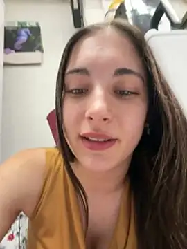 Snapshot of sexymelli18 chatting on June 3, 2026, 2:33 pm sexymelli18 online show from June 3, 2026, 2:33 pm