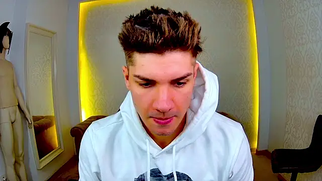 MaxKaiden online show from February 10, 2026, 6:17 am