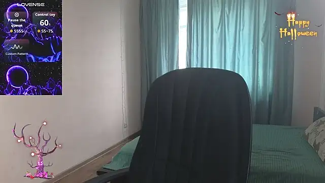 Sandra Snowflake online show from October 31, 2025, 11:00 am